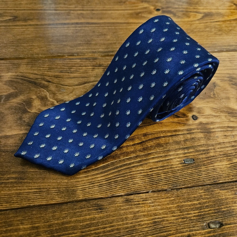 Vintage Wembley Navy Blue Silk Tie Small Diamond‎ Pattern 3" Width 59" Classic